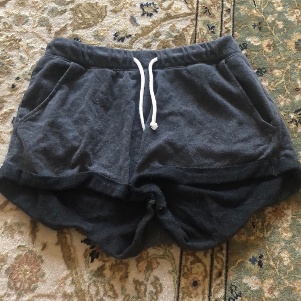 Divided H&M Basic dark grey shorts